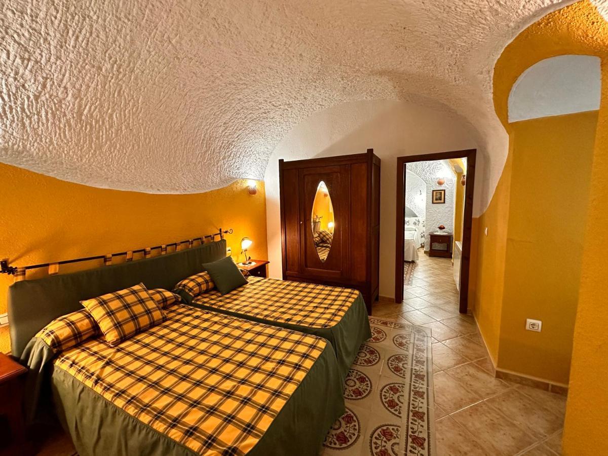 Апартаменты Cuevas La Granja Benalua de Guadix Экстерьер фото
