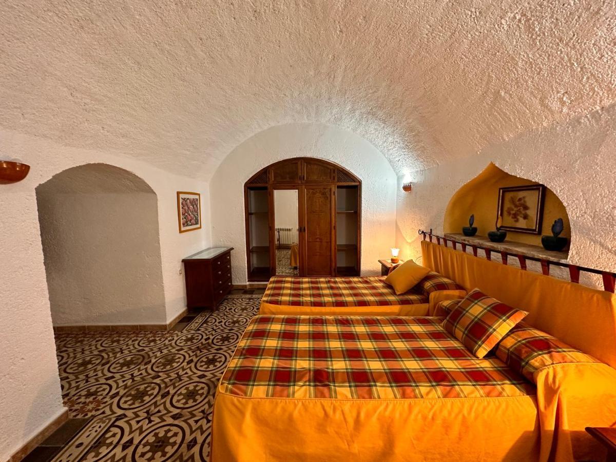 Апартаменты Cuevas La Granja Benalua de Guadix Экстерьер фото
